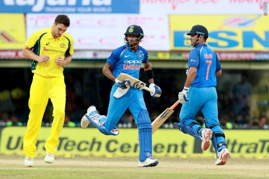 Maxwell managed to bring the mounting required run-rate down but leg-spinner Yuzvendra Chahal's flighted delivery did the trick for India, as the Australian holed one to Manish Pandey at long on. Kuldeep immediately got rid of the next man, Marcus Stionis (3) with a floater which substitute fielder Ravindra Jadeja comfortably latched on at deep mid-wicket. Tottering at 76/6, all-rounder James Faulkner (32 from 25; 4*1, 6*1) played a lone hand but kept losing his partners as stumper Matthew Wade (9), Pat Cummins (9) and Nathan Coulter-Nile (2) failed to rise to the occasion. For the hosts, Chahal was the pick of the bowlers with figures of 3/30, while Kuldeep and Pandya contributed with a couple of scalps. The pace duo of Bhuvneshwar Kumar and Bumrah also picked one wicket apiece. MS Dhoni,Hardik Pandya,India vs Australia 1st ODI,India vs Australia,india vs australia 2017,Duckworth-Lewis method,India beats Australia