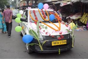 Vishwakarma puja,Vishwakarma puja 2017,Bengal celebrates Vishwakarma puja,West Bengal celebrates Vishwakarma puja,Lord Vishwakarma