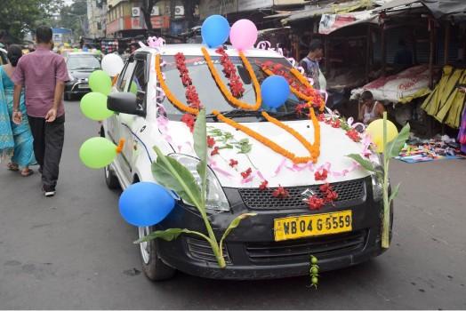 Innumerable kites of varying shapes and sizes and colours floated in the blue skies while workers prayed for safe working conditions as Vishwakarma puja was celebrated across West Bengal on Sunday. Lord Vishwakarma - the divine architect in the Hindu pantheon - was worshipped by artisans, craftsmen, mechanics, welders, masons, industrial and factory workers and workers from all other fields to ensure smooth functioning of machine parts and their tools.