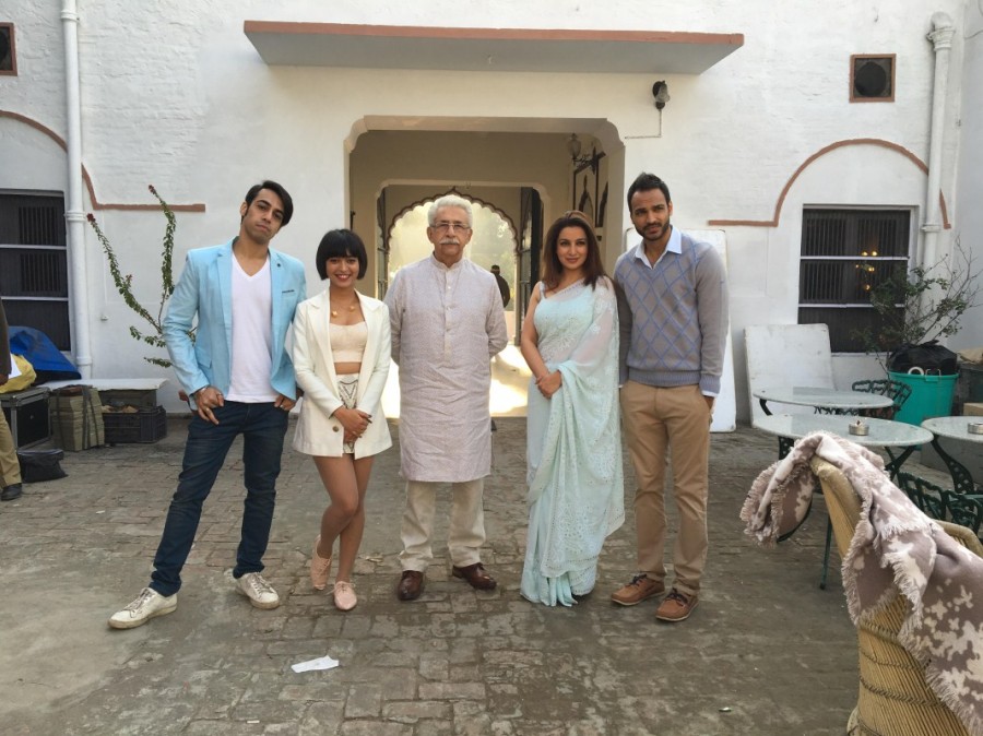 The Hungry: The Hungry is a 2017 Indian drama film directed by Bornila Chatterjee. It was screened in the Special Presentations section at the 2017 Toronto International Film Festival and is a modern adaptation of Titus Andronicus by William Shakespeare. The cast includes Naseeruddin Shah, Tisca Chopra, Arjun Gupta, Neeraj Kabi, Sayani Gupta, Antonio Aakeel amongst others. Newton,Tu Hai Mera Sunday,Mukkabaaz,The Hungry,Kadvi Hawa,Aaji,Zoo,Secret superstar,Maroon