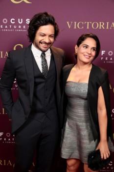 Last week Actor Ali Fazal has confirmed that he is dating his Fukrey co-star Richa Chadha and says he is in a very happy space of life. Richa, too, has confirmed to an entertainment website that she was the girl in Los Angeles with Ali last year, when he spoke of being with his girlfriend in LA. She said. “I was the girl in Los Angeles.”
