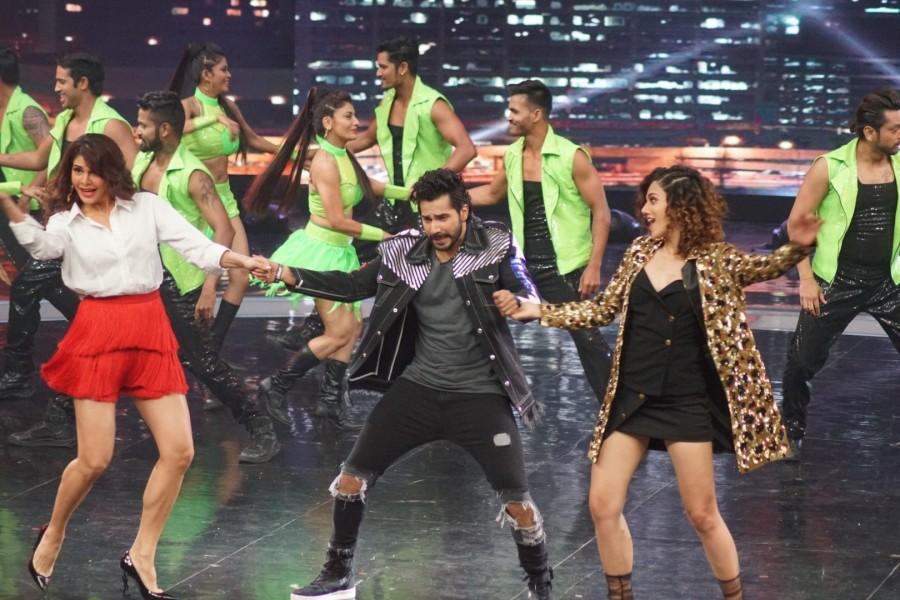 Presented by Fox Star Studios and Nadiadwala Grandson Entertainment, Taapsee Pannu,Jacqueline Fernandez,Varun Dhawan,Judwaa 2,Judwaa 2 promotion,Judwaa 2 movie promotion,Judwaa 2 on Dance Plus 3,Dance Plus 3