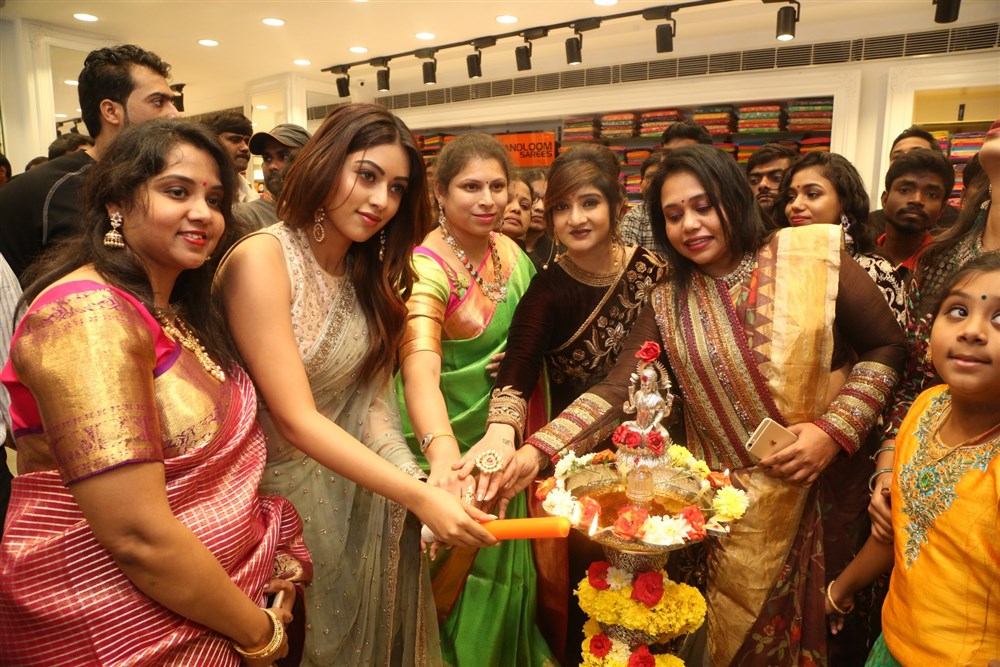 Rana Daggubati, Vijay Devarakonda & Actress Anu Emmanuel launches KLM fashion mall at Ameerpet, Hyderabad. Rana Daggubati,Vijay Devarakonda,Anu Emmanuel,KLM fashion mall,KLM fashion mall launch,KLM fashion mall in Hyderabad,KLM fashion mall in Ameerpet