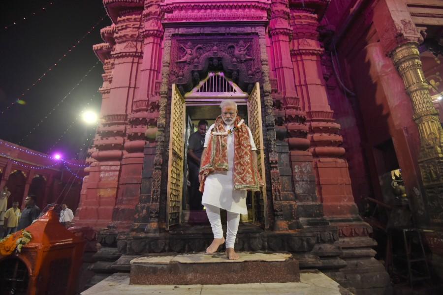 PM Narendra Modi at Durga Mata Temple in Varanasi on Sept 22, 2017. Narendra Modi,Narendra Modi at Durga Mata temple,Modi at Durga Mata Temple,Durga Mata temple