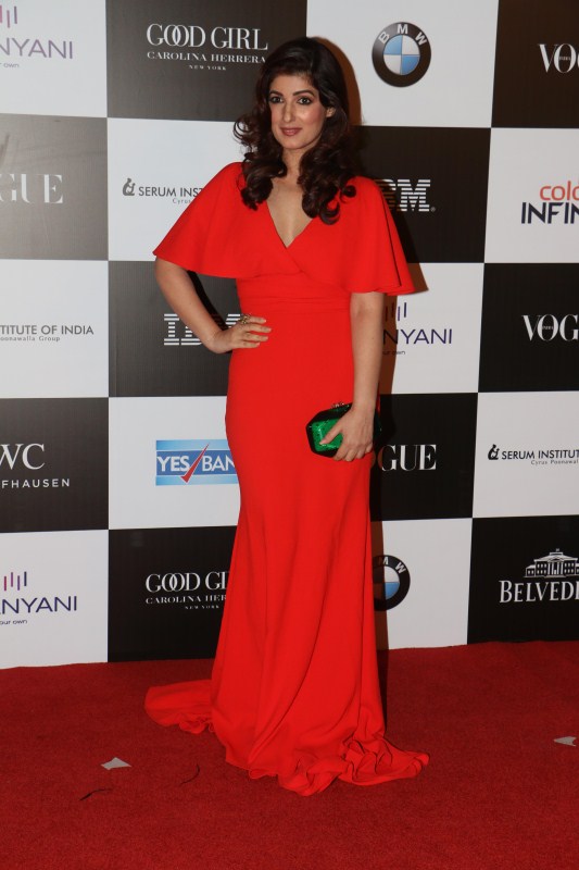 Twinkle Khanna spotted at Vogue Women of the Year Awards 2017. Radhika Apte,Twinkle Khanna,Kanika Kapoor,Vogue Women of the Year Awards 2017,celebs at Vogue Women of the Year Awards 2017