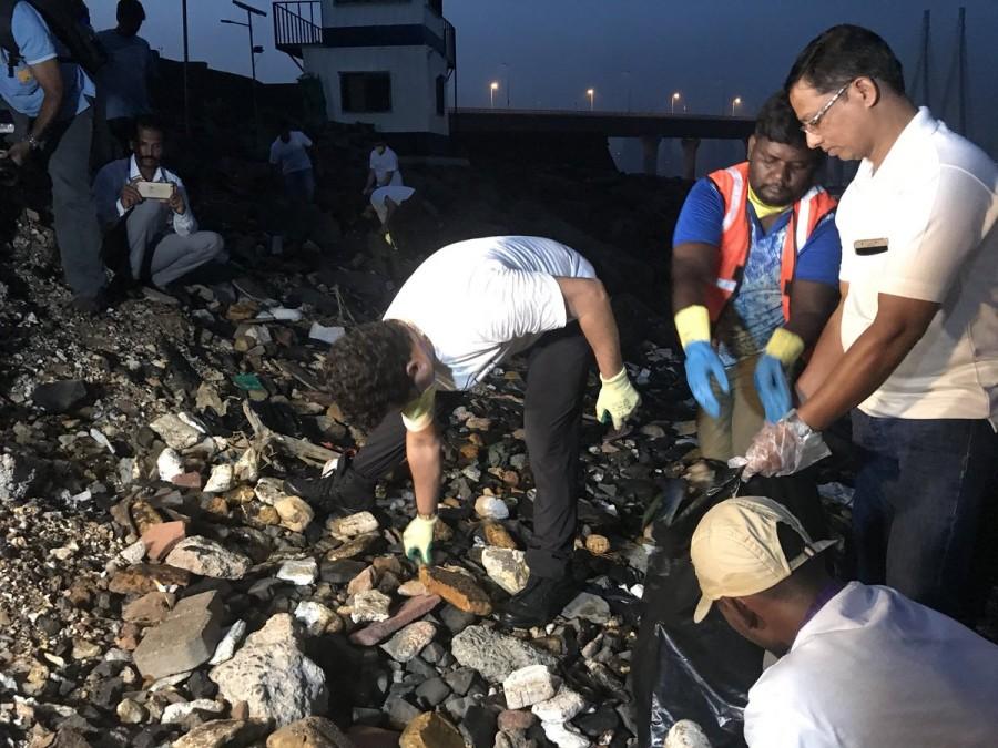"Nobody throws garbage in their own homes... They always say the 'kachrawala' will come and clean up. They are not 'kachrawala' but 'safaiwala'. Cleanliness is not the duty of only the 'safaiwala' (conservancy workers) but also our responsibility," Tendulkar told the media. "Swachh Bharat will lead to Swasth (healthy) Bharat. If we maintain cleanliness, there will be good health," he said. Sachin also made an humble appeal to all people to use only garbage bins which are kept at regular intervals and contribute to the Swachh Bharat Abhiyan. Thackeray pointed out how the BMC sweepers work tirelessly day and night to keep Mumbai clean. Swachh Bharat,Sachin Tendulkar,Aditya Thackeray,Yuva Sena chief Aditya Thackeray,Bharat Ratna Sachin Tendulkar,Narendra Modi,PM Narendra Modi