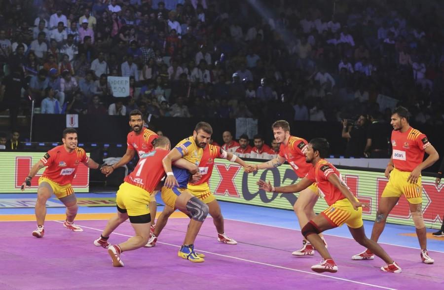 Sachin scored two points in two minutes to give Gujarat a 6-5 lead after six minutes. It was one-way traffic in the next couple of minutes as Gujarat piled on the points and inflicted an all out in the 11th minute to lead 13-6. Thakur got into the act for Tamil Thalaivas and scored two points in the next two minutes as they trailed 9-16 in the 15th minute. Both teams' defence had a quiet first half as they managed just five tackle points. Thakur and Prapanjan were the main scorers for the Thalaivas in the first half. For Gujarat, Sachin led the scoring charts in the first as half as they led 20-13 at the breather. Pro Kabaddi League 2017,Pro Kabaddi League,Ajay Thakur,Tamil Thalaivas stun Gujarat Fortunegiants,Tamil Thalaivas,Gujarat Fortunegiants,Tamil Thalaivas beats Gujarat Fortunegiants