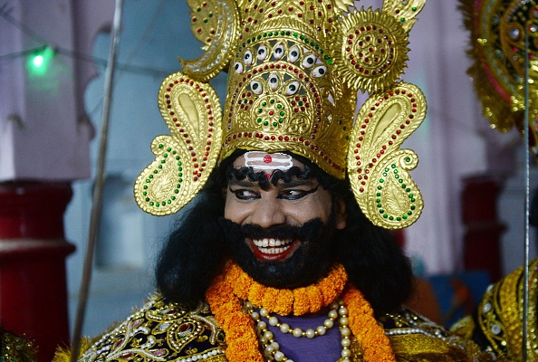 Happy Dussehra 2017: Best Quotes, messages, wishes, picture greetings to be shared on Vijayadashmi Vijayadashmi,happy Vijayadashmi,Happy Dussehra 2017,Happy Dussehra,Dussehra quotes,Dussehra wishes,Dussehra greetings,Dussehra picture greetings,Dussehra sms,Dussehra images