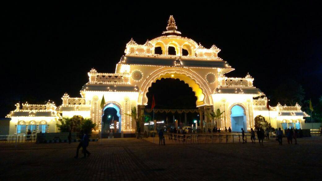 Stunning Pics: Mysuru Palace Lights Up For Dasara Festival - Photos ...