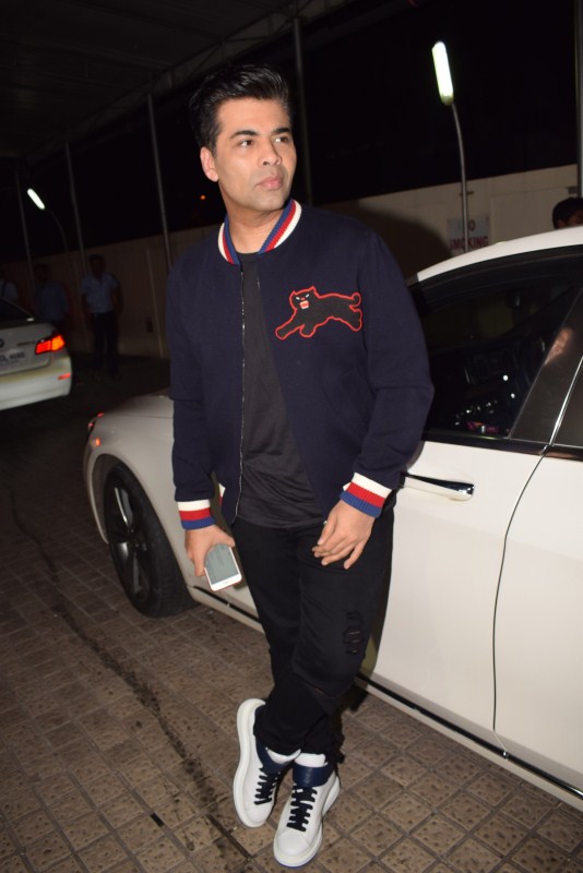 Karan Johar at Judwaa 2 special screening. Karan Johar,Alia Bhatt,Kriti Sanon,Tiger Shroff,Disha Pathani,Akshay Kumar,Sonakshi Sinha,Juno Chopra,Anupam Kher,Judwaa 2,Judwaa 2 special screening,Judwaa 2 special screening pics,Judwaa 2 special screening images,Judwaa 2 special screening stills,Judwa