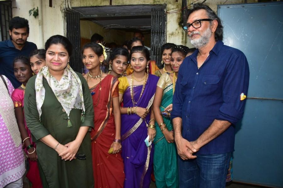Rakeysh Omprakash Mehra took the opportunity of Gandhi Jayanti to launch a Model Government school in Kurla, Mumbai giving primary importance to the educational facilities of children but also ensured sanitation as he built toilets for the kids. Gandhi Jayanti,Rakeysh Omprakash Mehra,Rakeysh Omprakash Mehra celebrates Gandhi Jayanti,Model Government school,Mere Pyaare Prime Minister