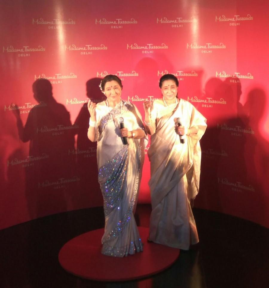 She says the officials had asked her where she'd like the figure to be placed. Asha Bhosle,singer Asha Bhosle,Asha Bhosle unveils Wax Statue,Asha Bhosle Wax Statue,Asha Bhosle Wax Statue pics,Asha Bhosle Wax Statue images,Asha Bhosle Wax Statue stills,Asha Bhosle Wax Statue pictures,Asha Bhosle Wax Statue photos