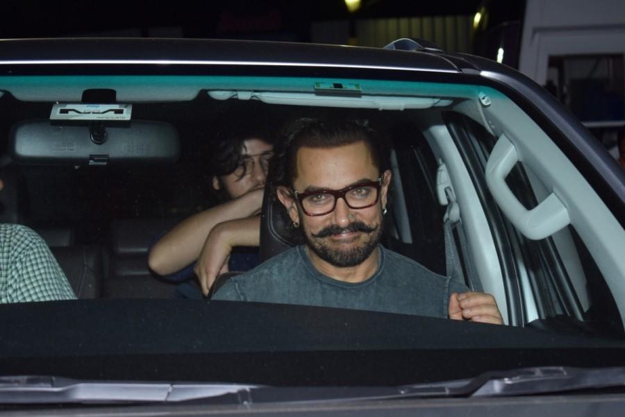 Secret Superstar which is touted to be a film based on music, brings out the inner superstar of a teenage girl who is dreaming to become a singer and how she fulfills her dreams by keeping her identity hidden. Aamir Khan and Virat Kohli,Aamir Khan,Virat Kohli,Secret Superstar,Secret Superstar promotion,Secret Superstar movie promotion,Virat Kohli promotes Secret Superstar,Aamir Khan promotes Secret Superstar