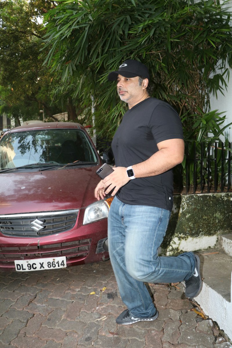 Uday Chopra looks completely unrecognizable. Uday Chopra,Uday Chopra transformation,Uday Chopra recent pictures,actor Uday Chopra,Uday Chopra recent pics,Uday Chopra recent images,Uday Chopra recent stills,Uday Chopra recent photos