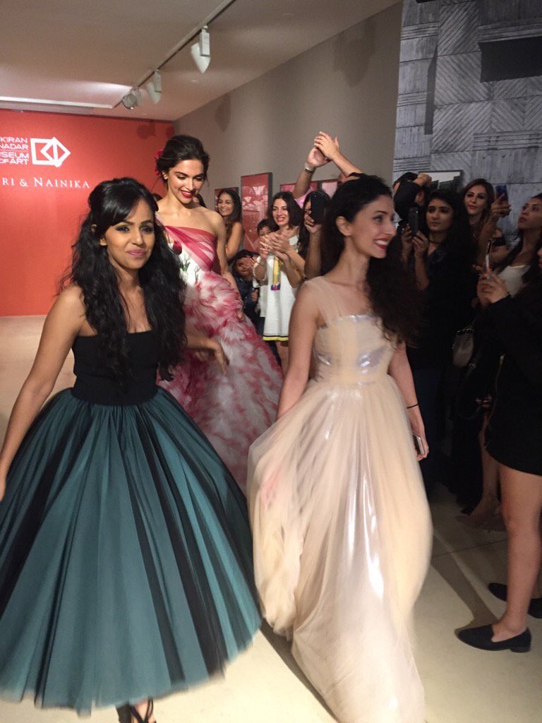 Deepika Padukone walks the ramp for Gauri and Nainika in New Delhi. Deepika Padukone,actress Deepika Padukone,Deepika Padukone walks the ramp,Deepika Padukone ramp walk,Gorgeous Deepika Padukone,Gauri and Nainika