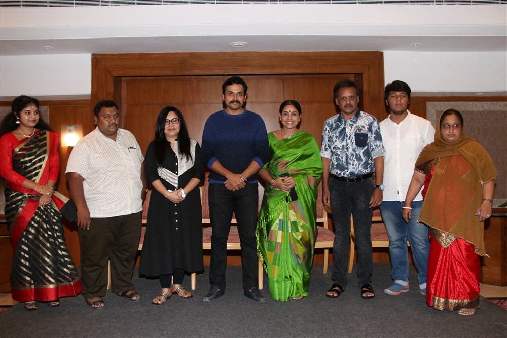 Tamil movie Idli Movie Teaser launched in Chennai. Celebs like Karthi, Saranya Ponvannan, Kovai Sarala, Vidyadharan and others graced the event. Karthi,Saranya Ponvannan,Kovai Sarala,Idli Movie Teaser Launch,Idli Teaser Launch,Idli Teaser Launch pics,Idli Teaser Launch images,Idli Teaser Launch stills,Idli Teaser Launch pictures,Idli Teaser Launch photos