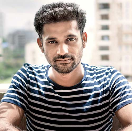 Sohum Shah: The actor professes extremely easy going, matured and natural style of acting that offsets the fiery actress Kangana's presence in this years hit, Simran. We loved every minute of the charming actor on screen. He seems grounded and good looking in a very real way. And with films like 'Ship of Theseus' and 'Talvar' in his stride, the national award winning actor has already proven that he is here to stay. Sohum Shah,Rajukmarr Rao and Ayushmann Khurrana,Shubh Mangal Savdhan,Bareilly ki Barfi,Lucknow Central