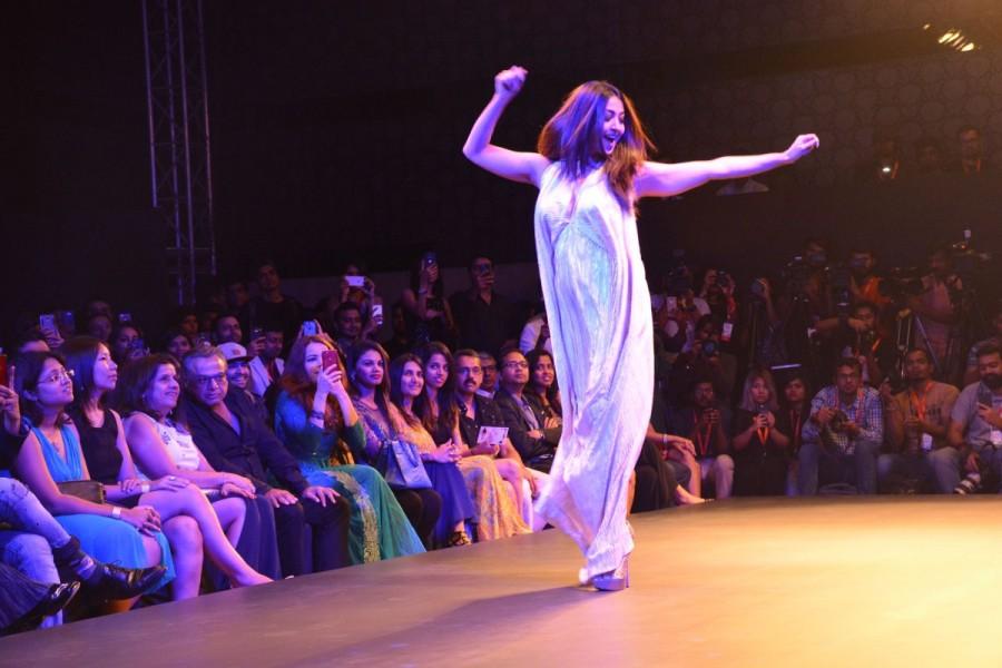 Aindrita Ray grace the Ramp for Manoviraj Khosla at Bangalore Times Fashion Week at JW Marriott on 08th. Sridevi,Shruti Hassan,Saina Nehwal,Rragini Dwivedi,Aindrita Ray,Bangalore Times Fashion Week,Bangalore Times Fashion Week 2017