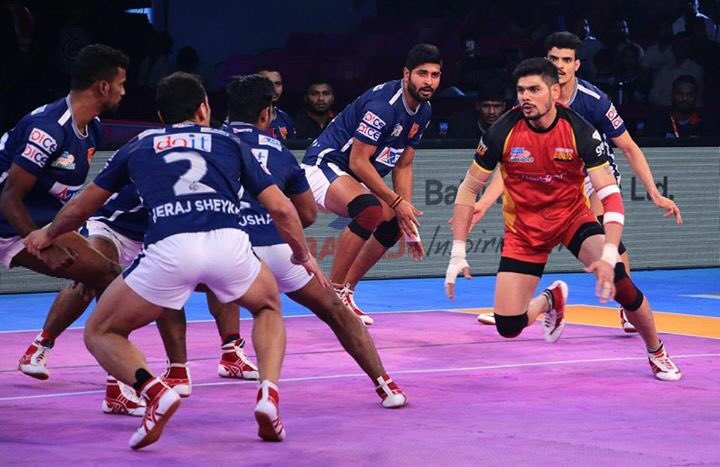 Dabang Delhi are bottom of the table in Zone A with 37 points from 21 matches while Bengaluru Bulls are fifth in Zone B with 44 points from 19 matches. Dabang Delhi have no hope of making it to the playoffs but Bengaluru Bulls still retain a chance. Ajay Kumar got Bengaluru Bulls a 3-1 lead after three minutes as he scored two raid points. Dabang Delhi scored four points in the next few minutes to take a 5-3 lead. Ajay Kumar scored with a two-point raid in the ninth minute as Bengaluru Bulls levelled the match at 6-6. Pro Kabaddi League,Bengaluru Bulls,Dabang Delhi,Ajay Kumar,Rohit Kumar,Bengaluru Bulls beats Dabang Delhi