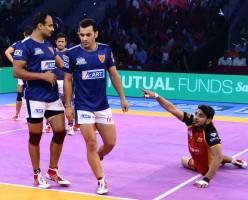 Pro Kabaddi League,Bengaluru Bulls,Dabang Delhi,Ajay Kumar,Rohit Kumar,Bengaluru Bulls beats Dabang Delhi