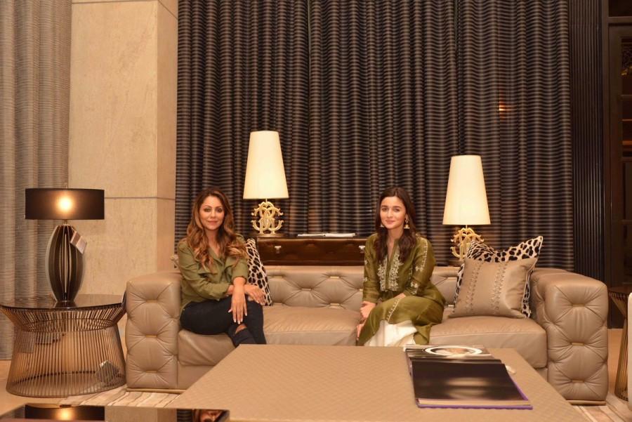 Gauri Khan also took to the social media platform to share a video of the actress' visit to her store. She said, "Hope you find your dream house soon, @aliaabhatt ... #GauriKhanDesigns is looking forward to being a part of it!" Alia Bhatt,actress Alia Bhatt,Alia Bhatt visits Gauri Khan,Alia Bhatt visits Gauri Khan store,Gauri Khan,Gauri Khan store,Ranbir Kapoor