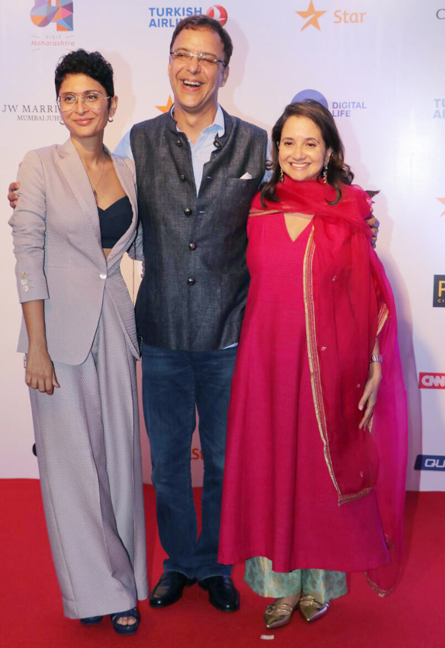 Vidhu Vinod Chopra spotted at Jio Mami Film Festival 2017. Aditi Rao Hydari,Nita Ambani,Vidhu Vinod Chopra,Jio Mami Film Festival 2017,Jio Mami Film Festival,Jio Mami Film Festival pics,Jio Mami Film Festival images,Jio Mami Film Festival stills,Jio Mami Film Festival pictures,Jio Mami Film Festival photos