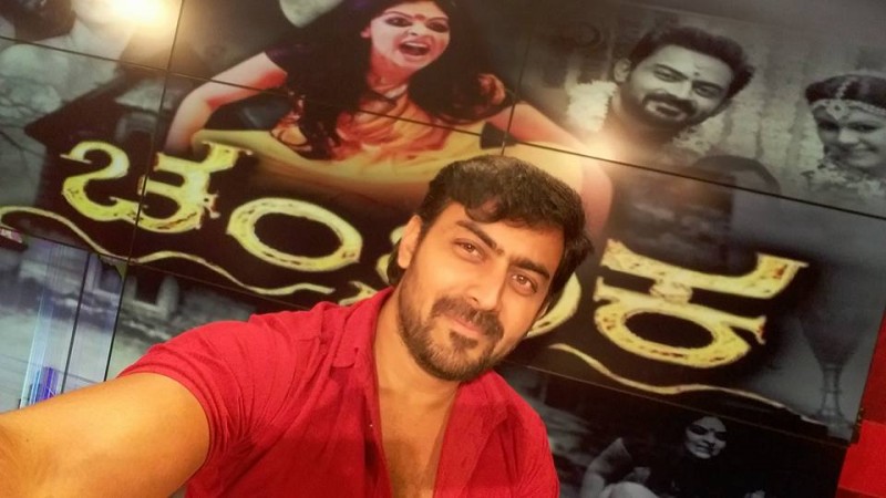 10 Karthik Jayaram Bigg boss kannada,bigg boss kannada 5,bigg boss kannada fifth season,sudeep,Kiccha Sudeep,bigg boss kannada live updates,bbk5,bigg boss kannada 5 full contestant list