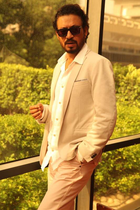 Film Tu Hai Mera Sunday after winning many hearts worldwide in various film festivals attracted many eyeballs when it was screened for several B-Town folks. The first one to flag off the stream of appreciation was perfectionist Aamir Khan that soon attracted many other celebrities talking about the film openly in various social platforms. Tu Hai Mera Sunday,Irrfan Khan,Irrfan Khan praises Tu Hai Mera Sunday,Tu Hai Mera Sunday special screening