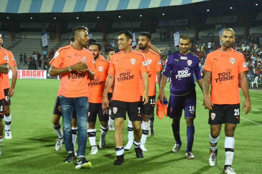 The former Indian cricket team captain MS Dhoni, who was adjudged man of the match. Virat Kohli,All Hearts thrash All Stars,All Hearts beats All Stars,All Hearts,All Stars,Ranbir Kapoor