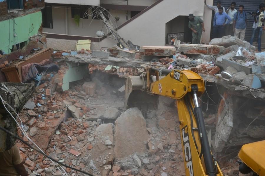 An official from the Karnataka State Fire and Emergency Services said at least four more were suspected to be trapped under the debris. Cylinder blast,LPG cylinder blast,Cylinder blast in Bengaluru,Bengaluru Cylinder blast,gas cylinder blast