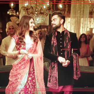 Anushka Sharma, Virat Kohli can't take eyes off each other, see their latest image. Anushka-Virat Kohli,Anushka Sharma,Virat Kohli,Anushka Sharma and Virat Kohli,Anushka Sharma and Virat Kohli viral pic,Anushka Sharma and Virat Kohli viral images,Anushka Sharma and Virat Kohli viral hot pics,Anushka Sharma and Virat Kohli viral hot image