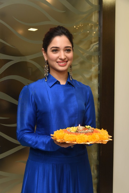 Actress Tamanna Bhatia celebrates Diwali festival at her Home. Tamanna Bhatia,Tamanna,actress Tamanna Bhatia,Tamannaah,Tamannaah celebrates Diwali,Tamannaah Diwali Photo Shoot,Tamannaah Diwali pics,Tamannaah Diwali images,Tamannaah Diwali stills,Tamannaah Diwali pictures,Tamannaah Diwali photos
