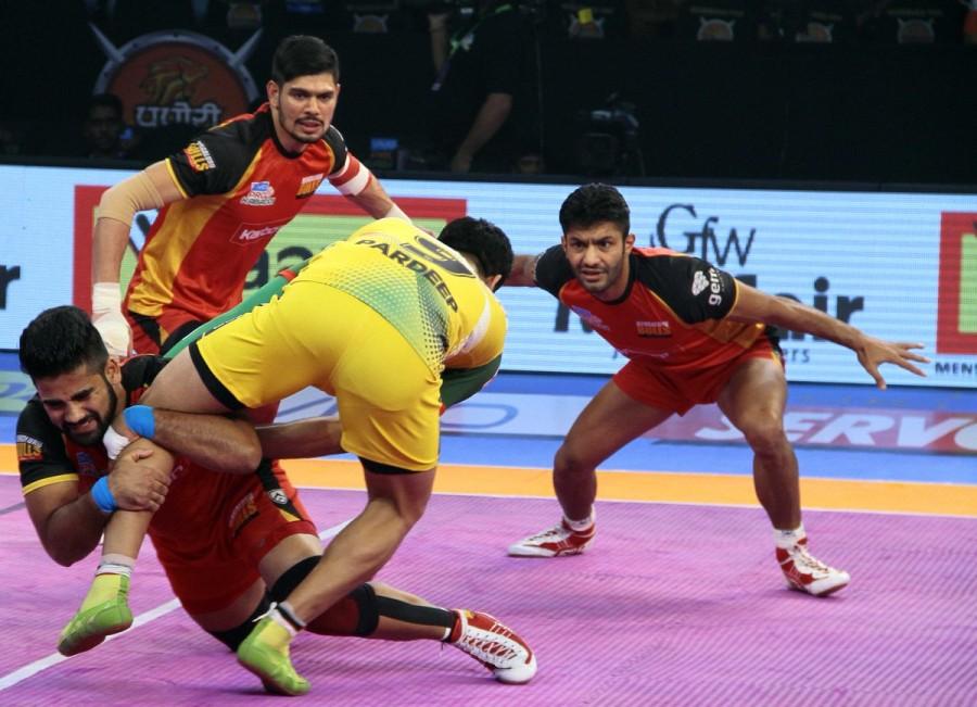 Patna would be disappointed as Pardeep Narwal's quiet second-half performance was one of the reasons why they couldn't emerge victorious. Pro Kabaddi 2017,Pro Kabaddi,Bengaluru Bulls,Patna Pirates,Bengaluru Bulls and Patna Pirates