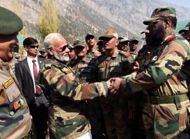 PM Narendra Modi,Narendra Modi,Narendra Modi celebrates Diwali,Modi celebrates Diwali,Narendra Modi celebrates Diwali with soldiers