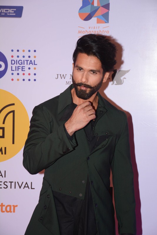 Shahid Kapoor at MAMI 19th Film Festival. Deepika Padukone,Shahid Kapoor,Radhika Apte,MAMI 19th Film Festival,Celebs at MAMI 19th Film Festival,MAMI 19th Film Festival pics,MAMI 19th Film Festival images,MAMI 19th Film Festival stills,MAMI 19th Film Festival pictures,MAMI 19th Film Festival photo