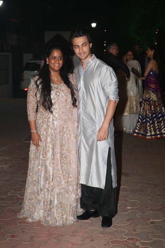 Arpita Khan Sharma and husband Aayush Sharma spotted at Shilpa Shetty's Diwali party. Sridevi,Madhavan,Bipasha Basu,Sonali Bendre,Anil Kapoor,Shilpa Shetty’s Diwali party,Shilpa Shetty,Shilpa Shetty Diwali party pics,Shilpa Shetty Diwali party images,Shilpa Shetty Diwali party stills,Shilpa Shetty Diwali party pictures,Shilpa Shetty Diwali