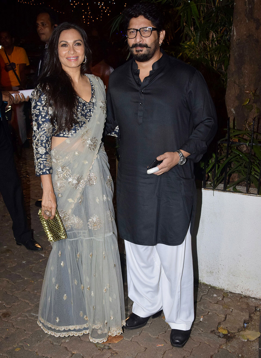 Maria Goretti and Arshad Warsi spotted at Aamir Khan's Diwali Party. Shahid Kapoor,Mira Rajput,Sonali Bendre,Farah Khan,Aamir Khan Diwali Party,Aamir Khan Diwali Party pics,Aamir Khan Diwali Party images,Aamir Khan Diwali Party stills,Aamir Khan Diwali Party pictures,Aamir Khan Diwali Party photos