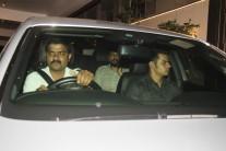 Bollywood actor Ritesh Deshmukh spotted at Vashu Bhagnani's house.