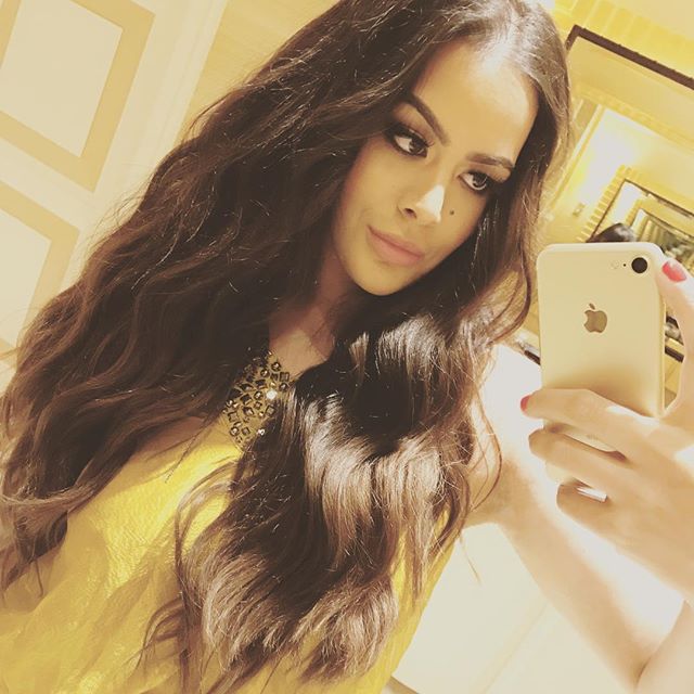 Trishala Dutt's latest Instagram pics. Sanjay Dutt,Sanjay Dutt daughter,Sanjay Dutt daughter Trishala Dutt,Trishala Dutt,Trishala Dutt hot pics,Trishala Dutt hot images,Trishala Dutt hot stills,Trishala Dutt hot pictures,Trishala Dutt hot photos