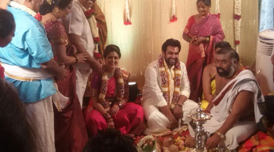 Sandalwood stars Chiranjeevi Sarja and Meghana Raj on Saturday (22nd Oct). Chiranjeevi Sarja,Meghana Raj,Chiranjeevi Sarja and Meghana Raj,Chiranjeevi Sarja and Meghana Raj engagement,Chiranjeevi Sarja and Meghana Raj marriage,Chiranjeevi Sarja and Meghana Raj engagement pics,Chiranjeevi Sarja and Meghana Raj engagement images,C