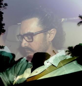 Aamir Khan arrives to attend the funeral of Ram Mukerji at Pawan Hans in Vile Parle, Mumbai on October 21, 2017.