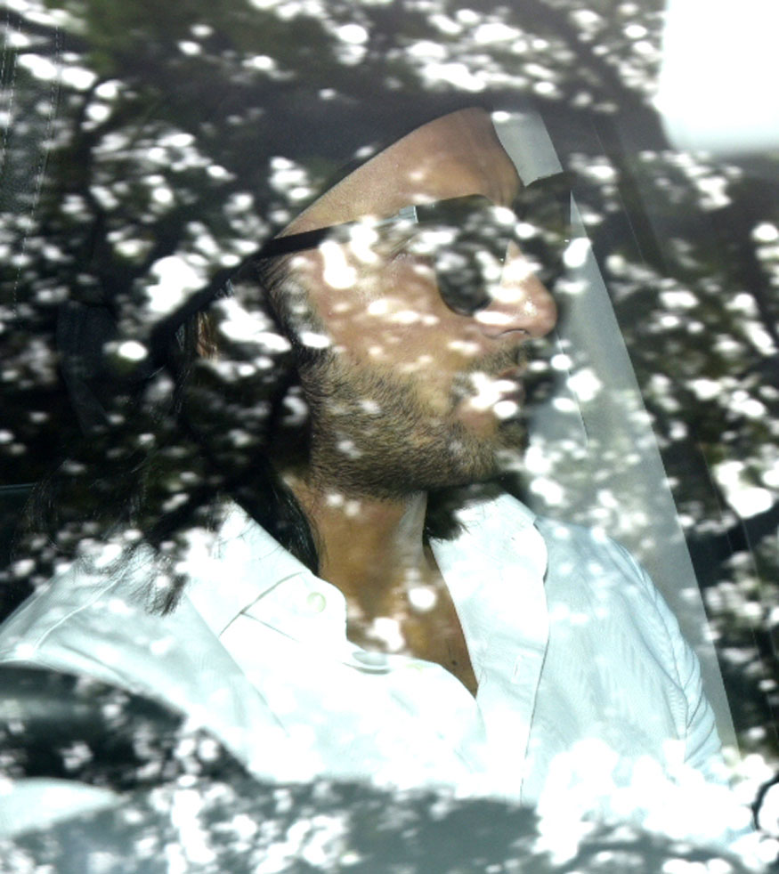 Ranveer Singh arrives to attend the funeral of Ram Mukerji at Pawan Hans in Vile Parle, Mumbai on October 21, 2017. Ram Mukerji,Rani Mukerji,Rani Mukerji father,Rani Mukerji father died,Rani mukerji father passes away,Aamir Khan,Ranveer Singh,Aditya Chopra,Ashutosh Gowariker,Anshula Kapoor