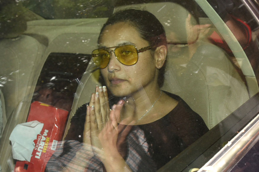 Rani Mukerji arrives to attend the funeral of her father Ram Mukerji at Pawan Hans in Vile Parle, Mumbai on October 21, 2017. Ram Mukerji,Rani Mukerji,Rani Mukerji father,Rani Mukerji father died,Rani mukerji father passes away,Aamir Khan,Ranveer Singh,Aditya Chopra,Ashutosh Gowariker,Anshula Kapoor