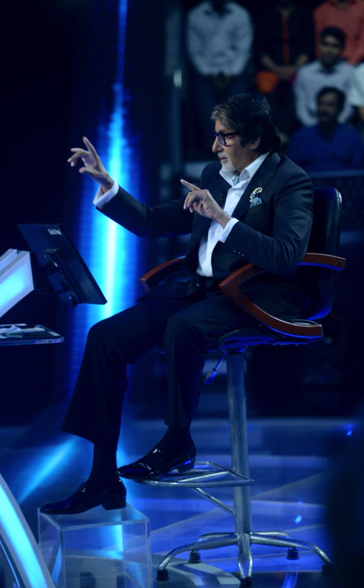 "Thank you dear KBC team for your patience and your efficiency, your detailing and the intelligent outputs in its programming. The co-ordination and the execution of all that is required and at times not required...," he added. He admits shooting for the show is a draining experience, but says there's "something that invites you each morning as you get up to ready yourself for the gruel in the day of the contest". Amitabh Bachchan,Amitabh Bachchan wraps KBC 9,KBC 9,Kaun Banega Crorepati 9,megastar Amitabh Bachchan