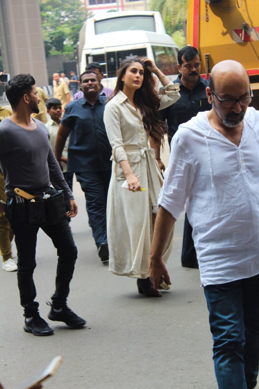 kareena kapoor khan shoots for veere di wedding at mumbai