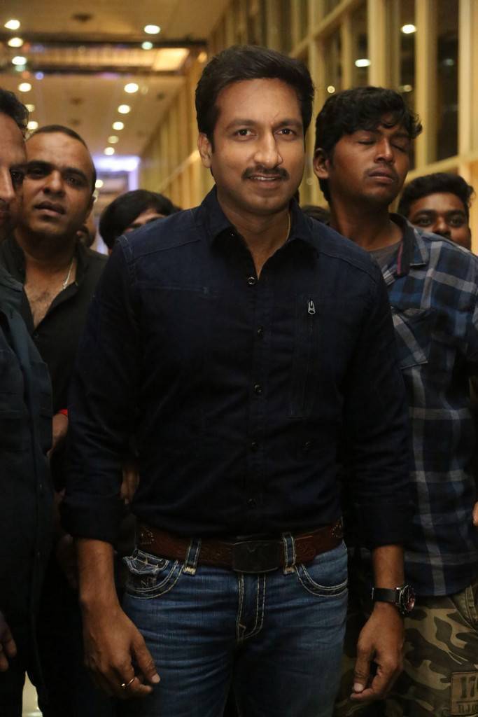 Actor Gopichand at Oxygen audio launch. Gopichand,Anu Emmanuel,Yuvan Shankar Raja,Sarathkumar,Nassar,Oxygen audio launch,Oxygen audio,Oxygen music,Oxygen audio launch pics,Oxygen audio launch images,Oxygen audio launch stills,Oxygen audio launch pictures,Oxygen audio launch photos