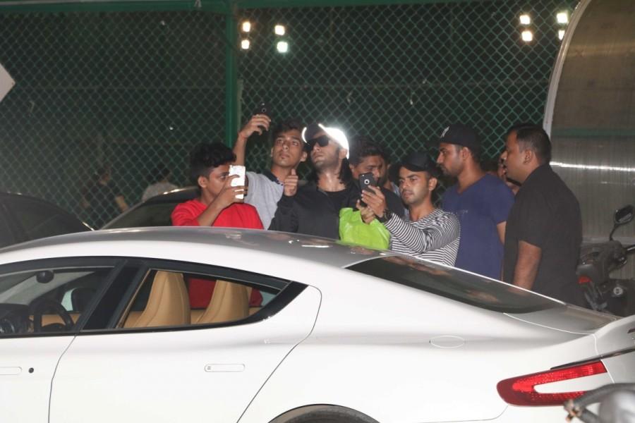 Ranveer Singh spotted at Football Playground in Mumbai on Oct 23, 2017. Ranveer Singh,actor Ranveer Singh,Ranveer Singh spotted at Football Playground,Ranveer Singh at Football Playground,Ranveer Singh snapped at Football Playground