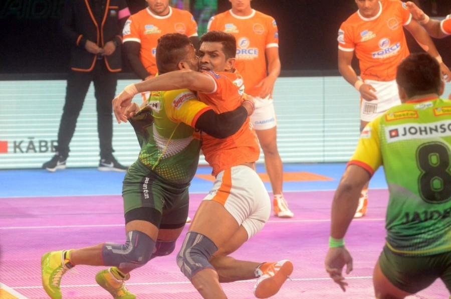 Pardeep made two successful two-point raids as Patna led 5-3 after seven minutes. He scored two more raid points as Patna inflicted an all out in the 11th minute to lead 10-6. Deepak scored with a successful raid in the 11th minute as Pune trailed 7-10 before his two-point raid in the 13th minute revived Pune's chances. Rajesh Mondal scored his first raid point in the 15th minute as Pune levelled the scores at 12-12. Pune ended the first half strongly by inflicting an all out in the 19th minute to lead 18-12 before adding two more points to go to the breather leading 20-13. Pro Kabaddi League,Pro Kabaddi League 2017,Patna Pirates stun Puneri Paltan,Patna Pirates beats Puneri Paltan,Patna Pirates,Puneri Paltan,Bengal Warriors