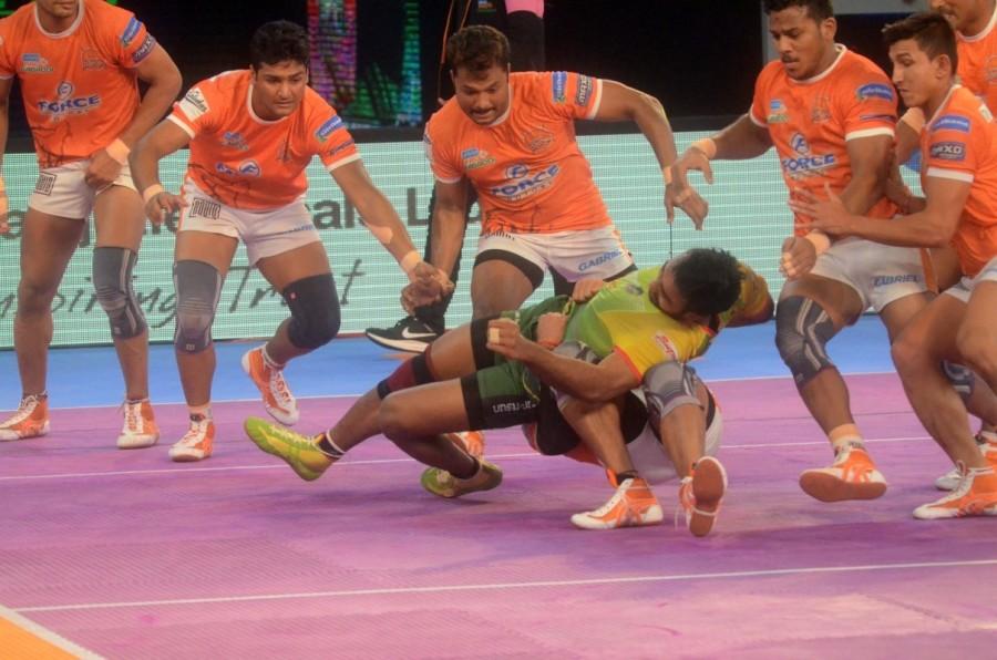 It proved to be a turning point for the match when Pardeep's super raid in the 35th minute yielded four points for Patna, who found themselves at 28-29. Patna immediately inflicted an all out in the next minute to grab the lead at 31-30 before sending back Deepak to the bench in the 37th minute to lead 33-31. Both teams were awarded a technical point in the 38th minute as Patna led 34-32.Pardeep then scored with a do-or- die-raid as Patna led 35-32 in the 39th minute before inflicting an all out in the final minute to seal the deal in their favour. Pro Kabaddi League,Pro Kabaddi League 2017,Patna Pirates stun Puneri Paltan,Patna Pirates beats Puneri Paltan,Patna Pirates,Puneri Paltan,Bengal Warriors