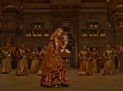 Deepika Padukone looks ethereal. Ghoomar,Ghoomar song,Padmavati,Padmavati song,Padmavati movie song,Padmavati's new song Ghoomar,Deepika Padukone shines in Padmavati,Deepika Padukone in Padmavati